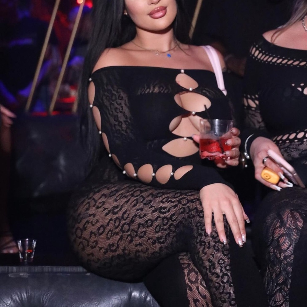 Fashion Nova Jumpsuit / Romper